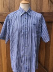 Shirt short sleeve striped blue/white - Large Shirt short sleeve striped blue/white - Large